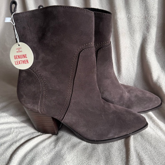 Leather Lucky Brand chocolate Brown Boots